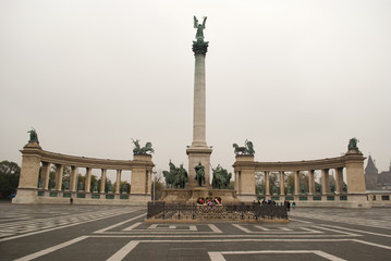 Fototapeta na wymiar Heroes Square in Budapest (Hungary)