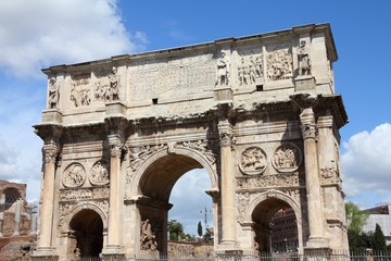 Fototapeta na wymiar Rzym, Włochy - Łuk Konstantyna