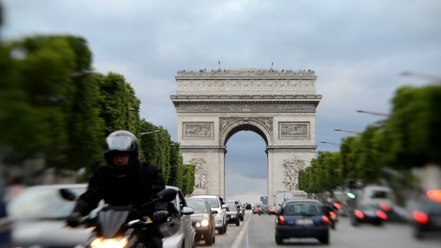 Traffic in Paris XI
