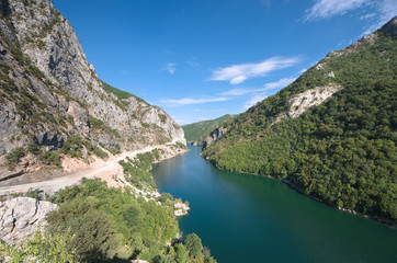 Obraz na płótnie Canvas -Fierza Jezioro Koman, Albania