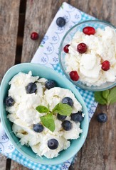 cottage cheese with  blueberry