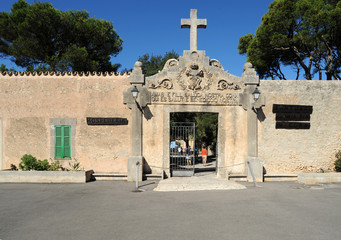 Le portail du sanctuaire de Cura d'Algaida à Majorque