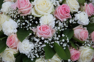 Bridal flower arrangement in pink and white