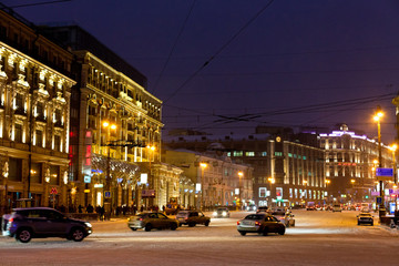Fototapeta na wymiar widok Tverskaya ulicy w zimową noc w Moskwie