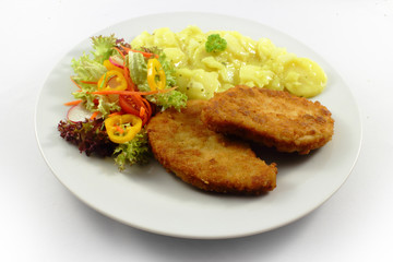 Pork cutlets with salad - Schweineschnitzel mit Salat