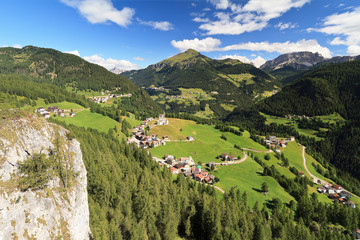 Dolomiti - Cordevole valley with Laste