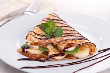 banana crepe with chocolate