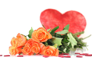 orange Rosen mit großem Herz