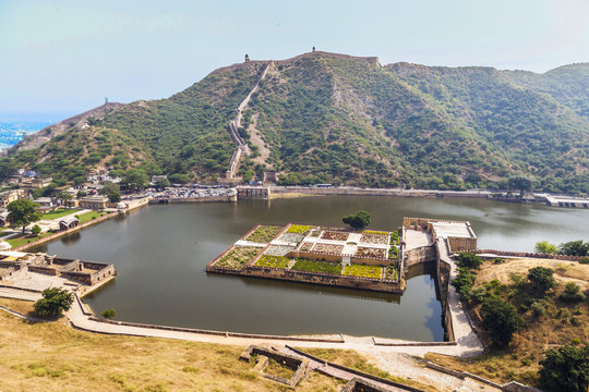 Maota Lake and Gardens of Amber Fort in Jaipur, Rajasthan, India