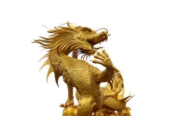 Fotobehang Draken Gouden draakstandbeeld op witte achtergrond