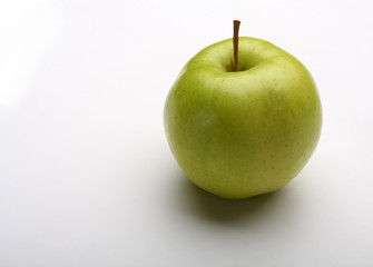 Green apple isolated