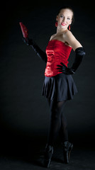 ballet dancer holding a fan © Richard Semik