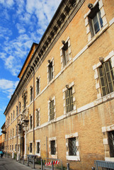 Fototapeta na wymiar Włochy, Ravenna historyczny stary budynek