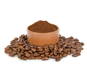 coffee bean and ground coffee in bowl