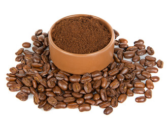 coffee bean and ground coffee in bowl