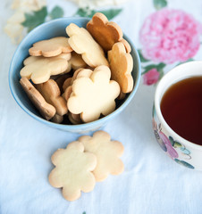 sweet cookies with black tea