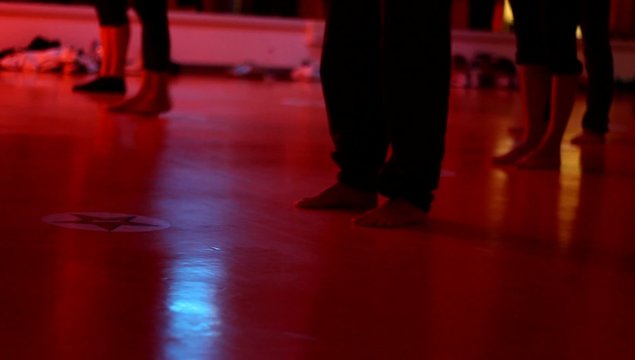 gruppo di danza durante l'alllenamento