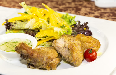 Кролик с острым соусом