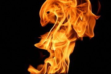 炎　黒背景