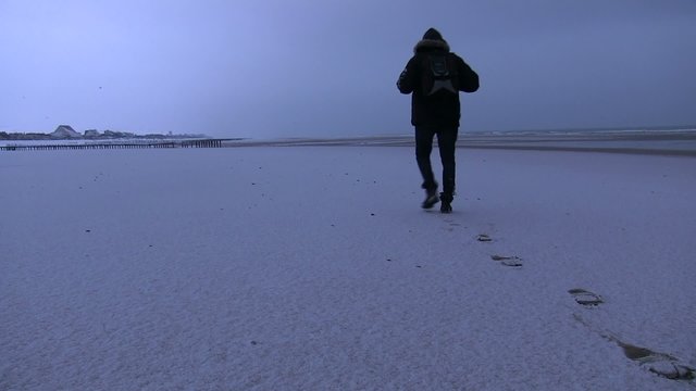 marcher dans le froid