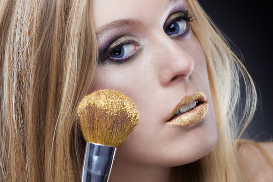 Marta make-up