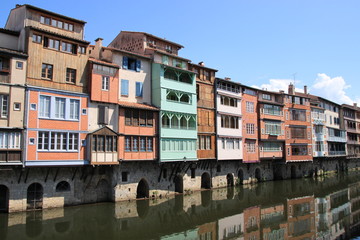 Maisons sur l'Agoût, Castres ( Tarn )