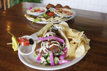 Falafel pita and and hummus plate