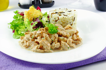 sliced turkey with rice - Putengeschnetzeltes mit Reis