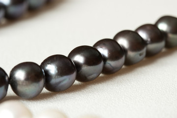 round black pearl
