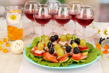 Canapes and wine in restaurant