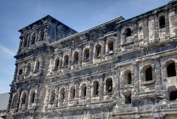 Naklejka premium porta nigra de treves