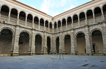 Fototapeta na wymiar Gotycki klasztor, klasztor Santiaguista, Calera de León