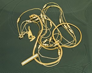 goldschmuck ketten und anhaenger