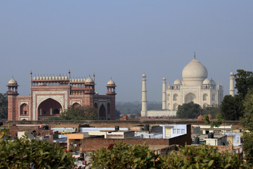 Travel India: Taj Mahal and South gate in Agra