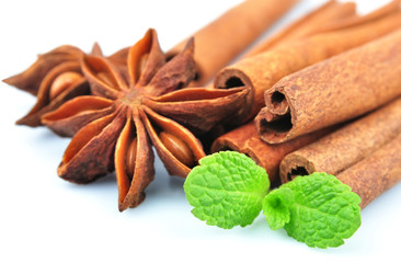 Anise, cinnamon and nutmeg
