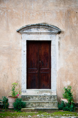 Fototapeta na wymiar Drzwi kościoła