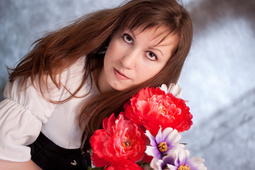 Naklejka premium Medieval woman with flowers