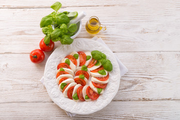 tomato with mozzarella cheese