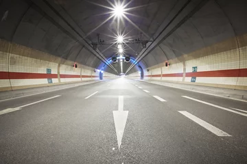 Cercles muraux Tunnel Intérieur d& 39 un tunnel urbain