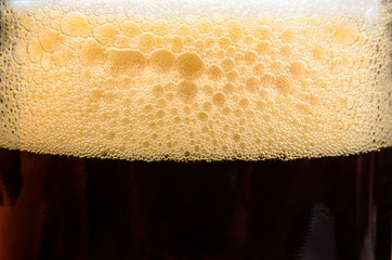 Brasserie foam in the glass