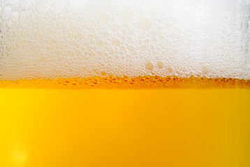 Brasserie foam in the glass
