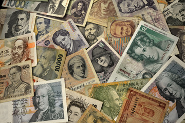 Banknotes of many Countries in the course and off the course