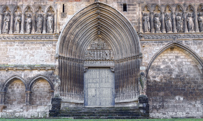 Obraz premium Iglesia de San Miguel Arcangel (Estella,Navarra)