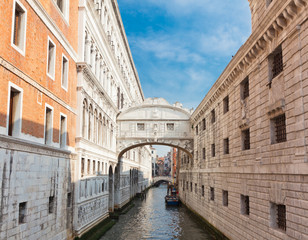 Fototapeta na wymiar Most Westchnień w Wenecji