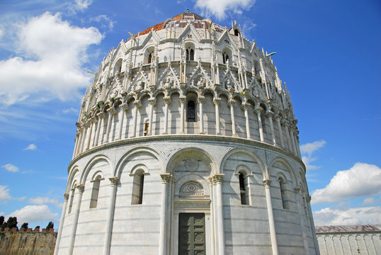 Italy, Pisa: the Baptistery in the Square of Miracles.