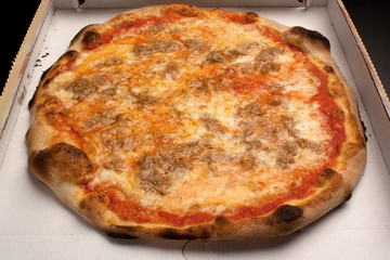 Pizza da asporto - al tonno