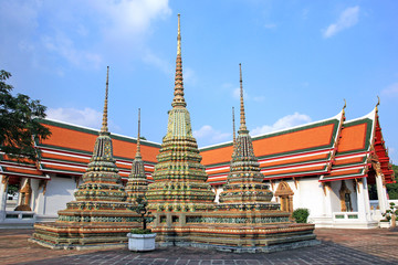 Fototapeta premium Ancient Pagoda or Chedi at Wat Pho, Thailand