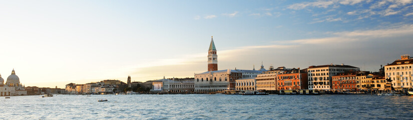 Fototapeta na wymiar panorama Wenecji