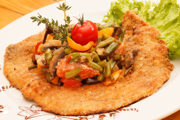 Schnitzel with vegetables
