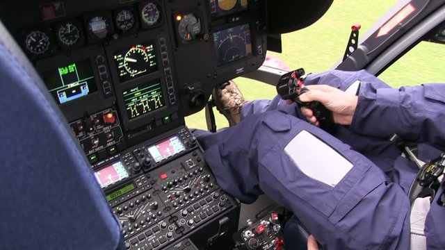 cockpit d'hélicoptère attérissage